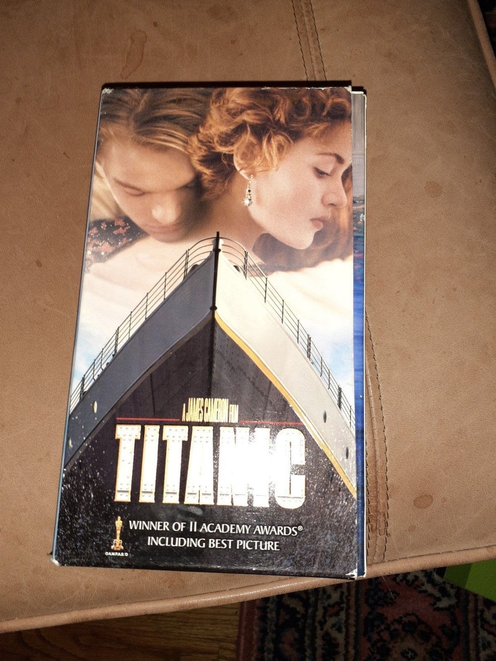 Titantic VHS tape movie set James Cameron Emmy winning film